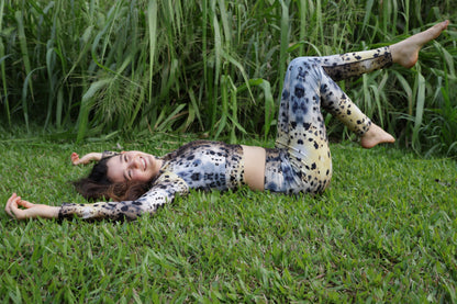 SparkleStyleCo. Montana Agate High Rise Legging and Eco-Friendly Long-Sleeve Crop Top. (Hanalei, Kauai)